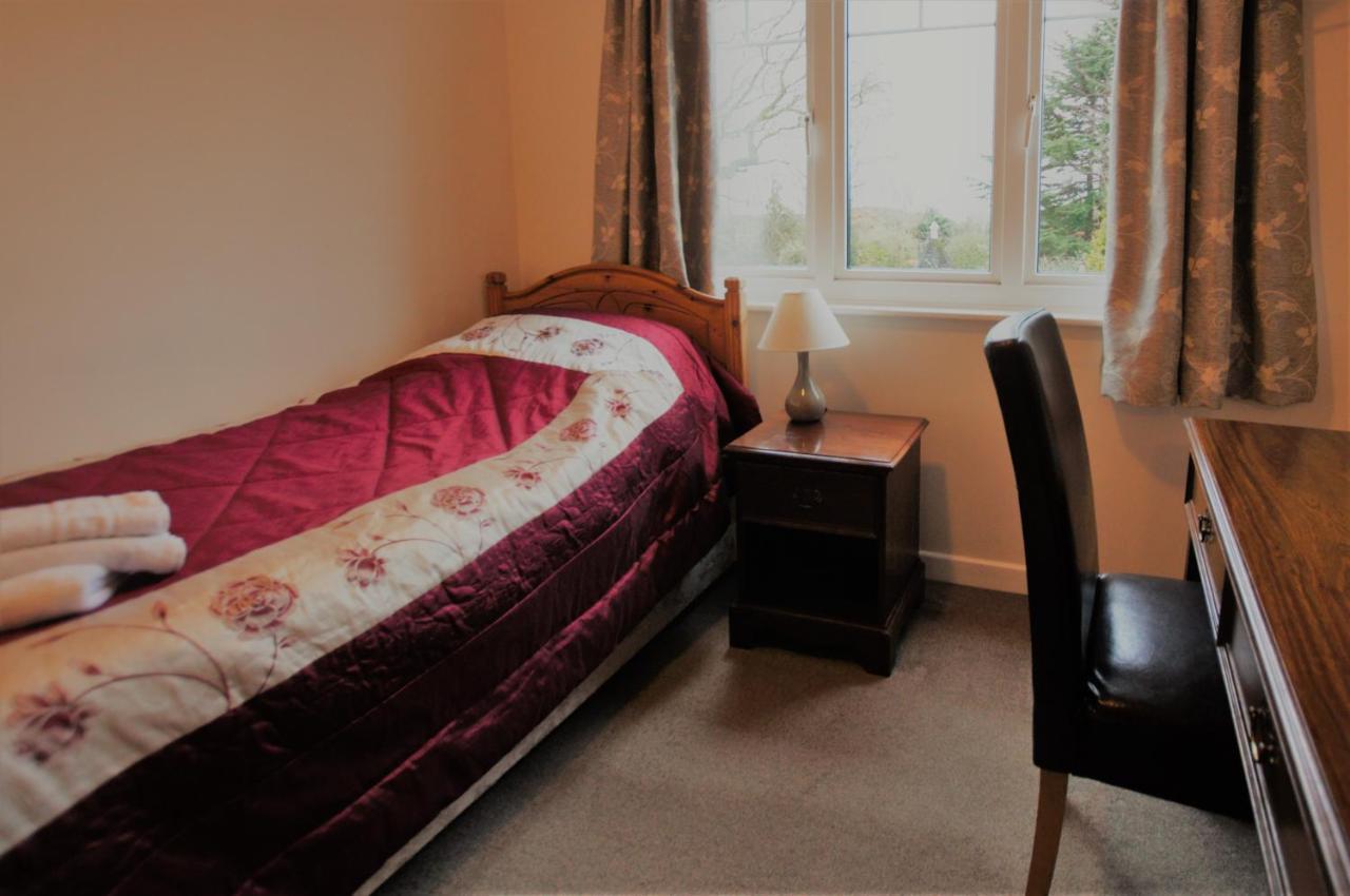 Dove House Bed & Breakfast Bishop's Cleeve Dış mekan fotoğraf